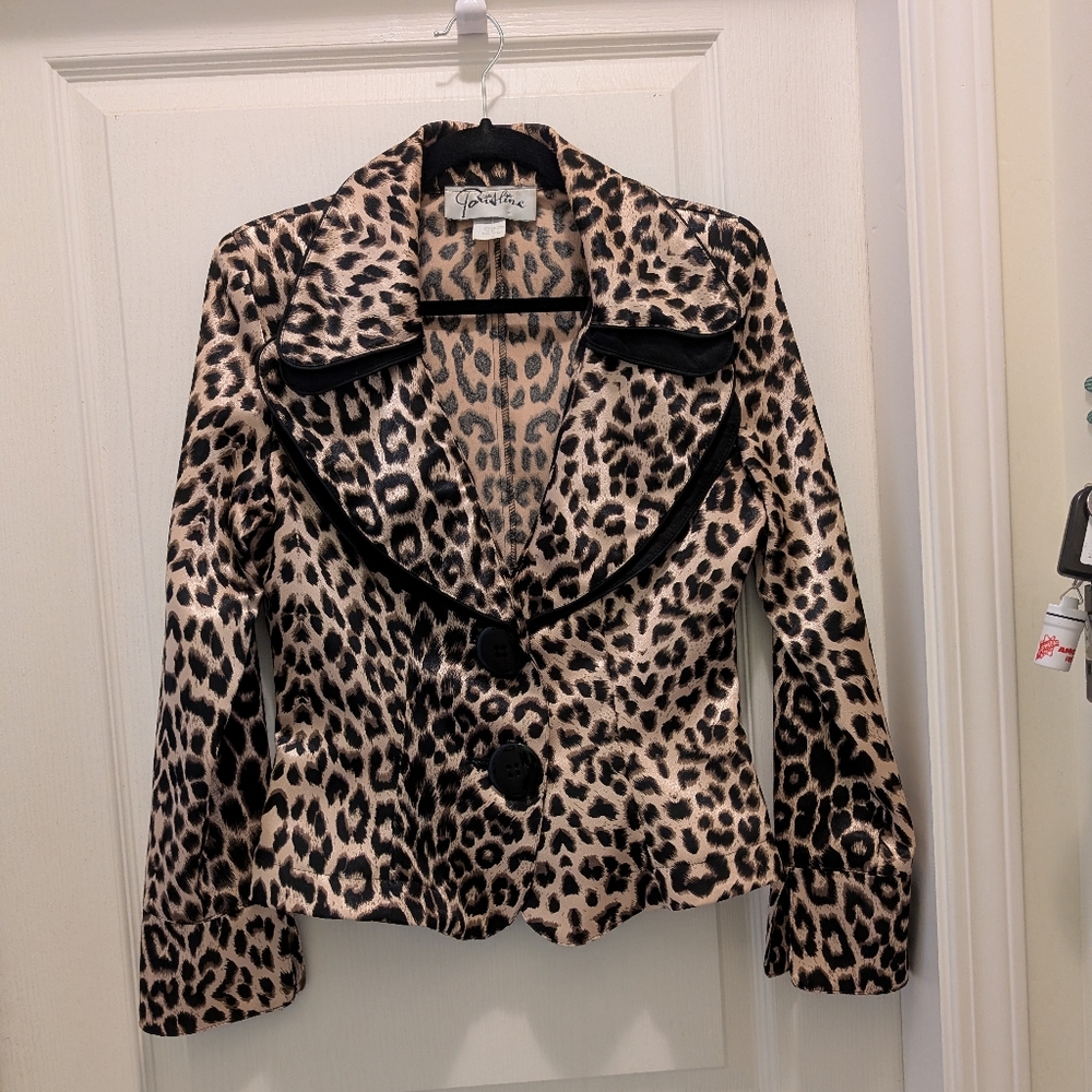 Elegant Leopard Print Blazer